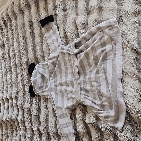 Disney Mickey Mouse toddler robe - Picture 2 of 2